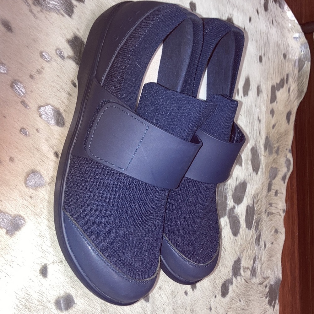 Brand New Traq By Algeria Nursing Shoes Gem